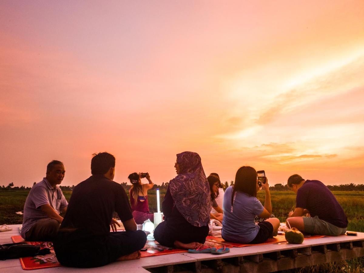 Kurau Inn Farmstay Kuala Kurau Kültér fotó