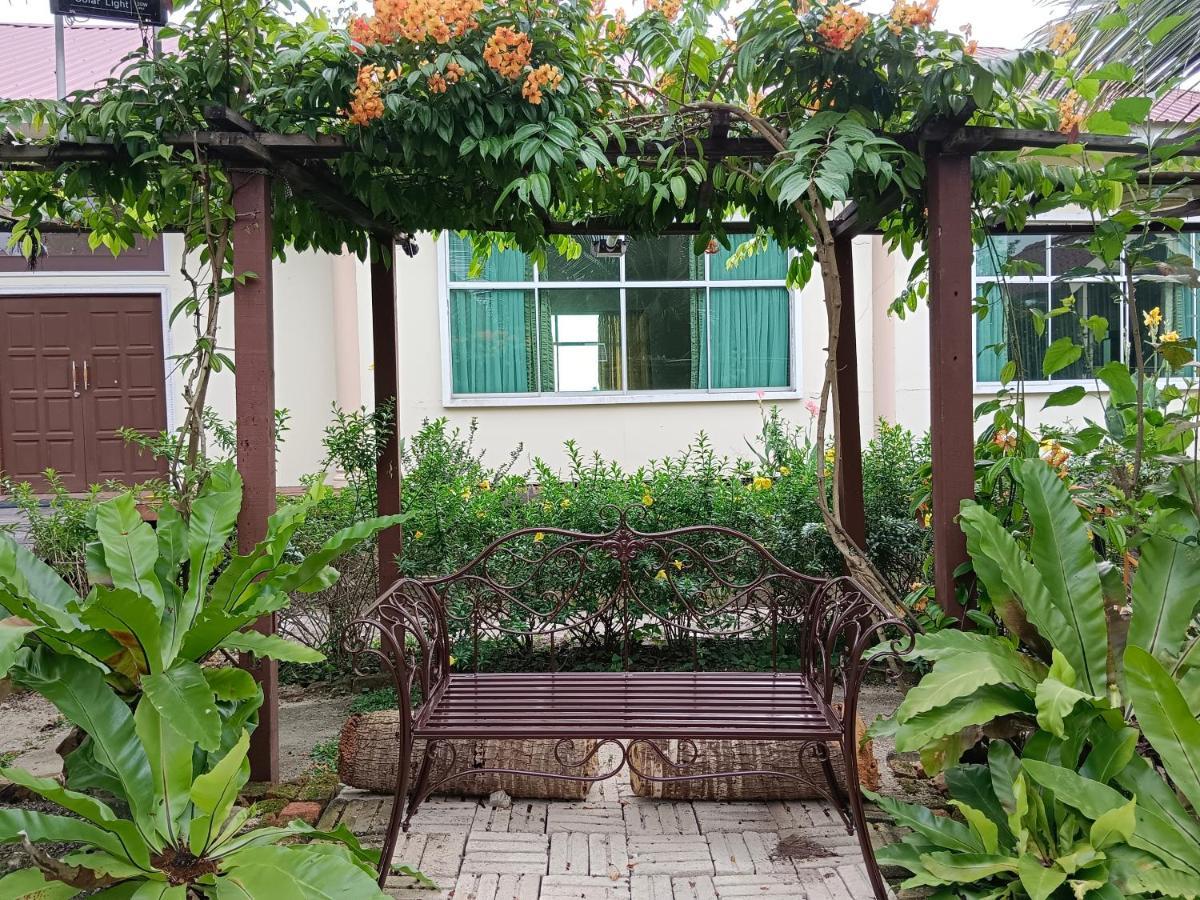 Kurau Inn Farmstay Kuala Kurau Kültér fotó