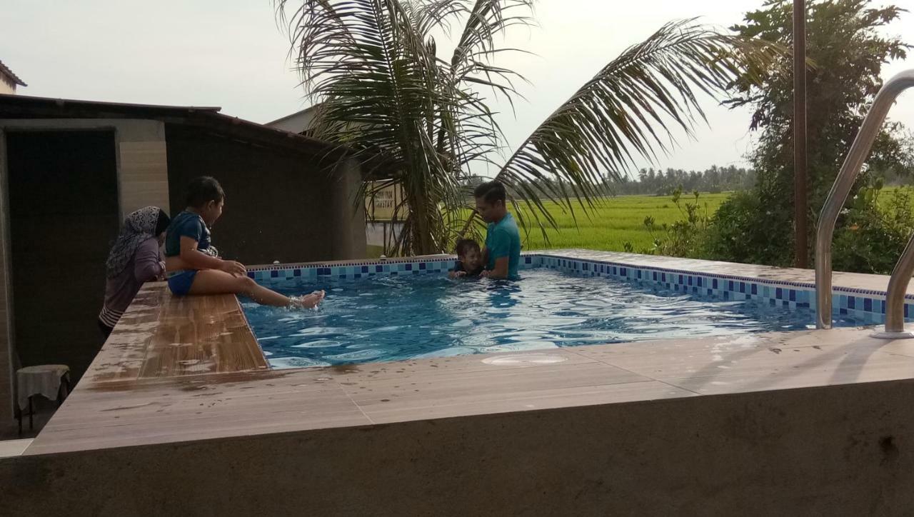 Kurau Inn Farmstay Kuala Kurau Kültér fotó